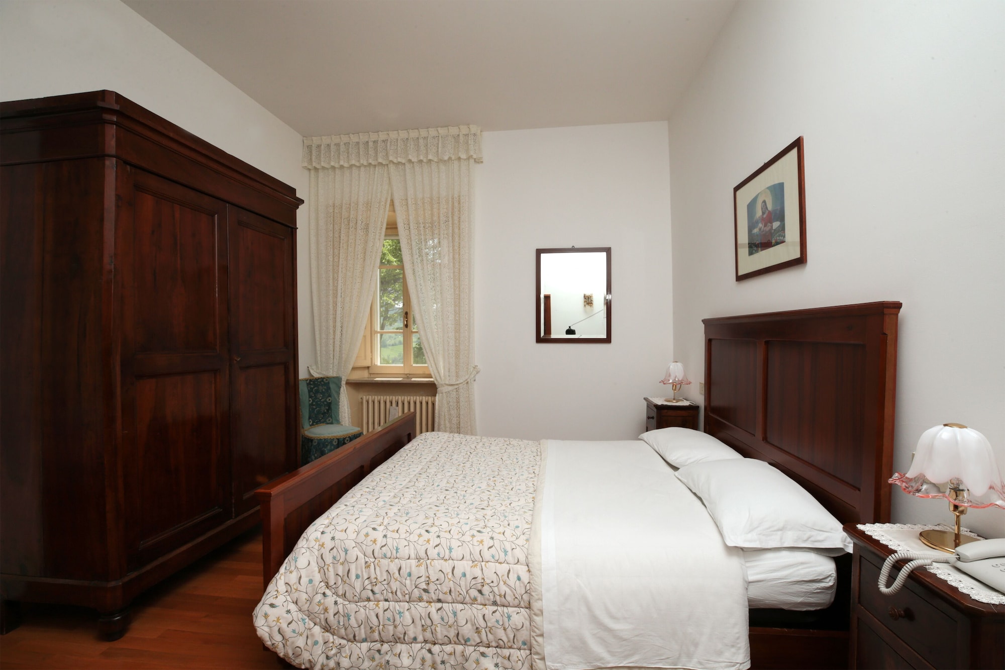 ROOM, TRIPLE