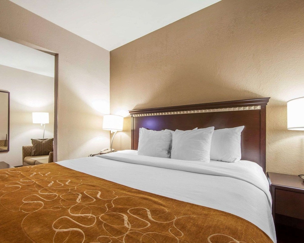 جناح، Comfort Suites London, KY 4/10