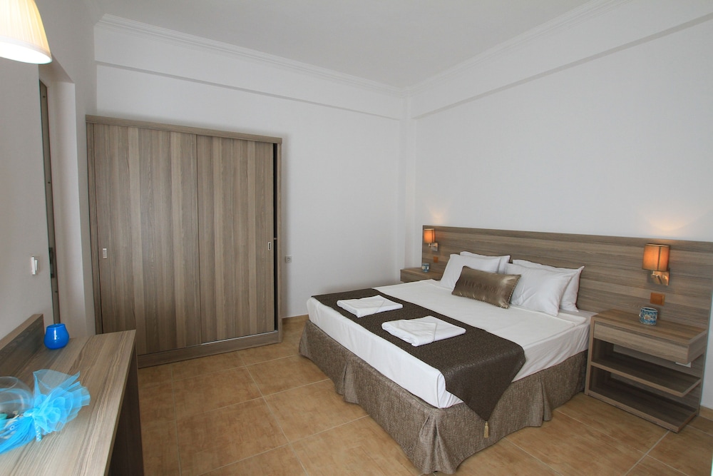 Palm Bay Beach Hotel 16/61