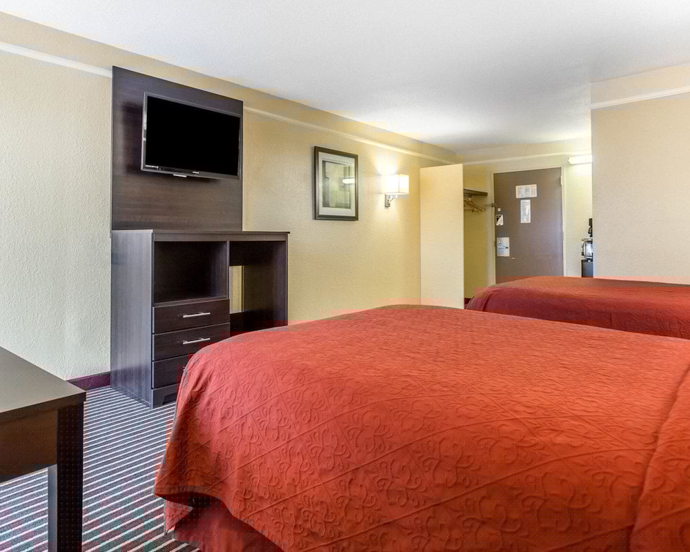 Quality Inn Rock Hill Northeast I-77 8/47