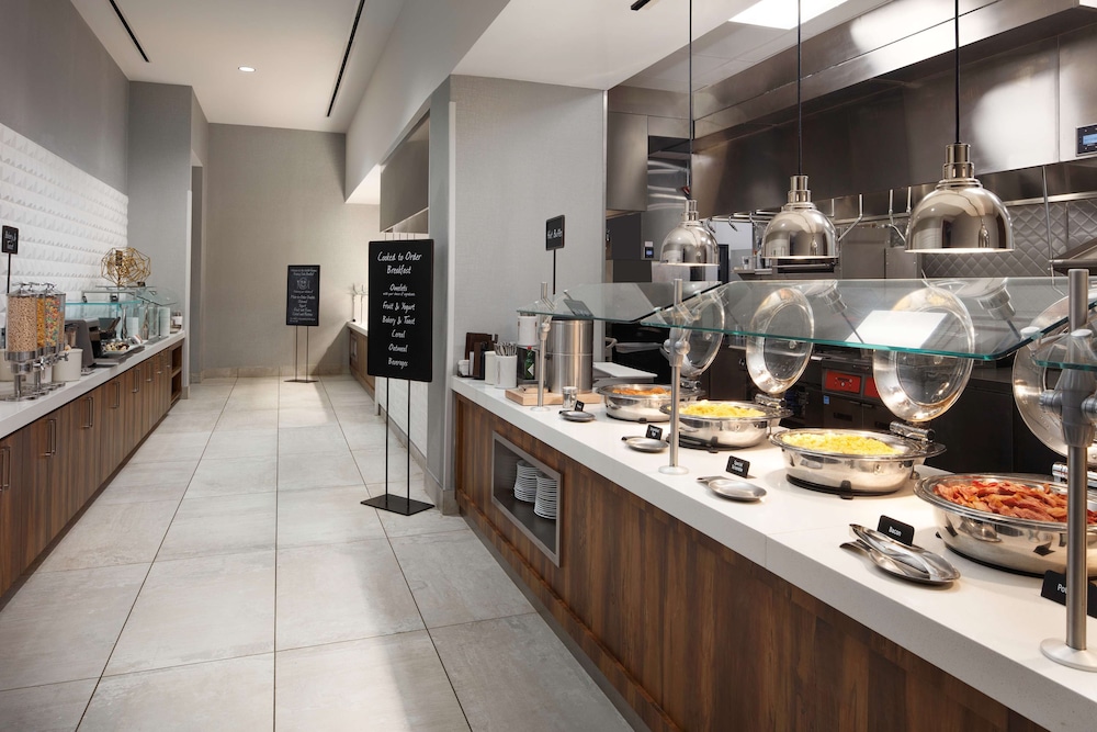 EMBASSY SUITES BY HILTON AMARILLO DOWNTOWN HOTEL 37/62