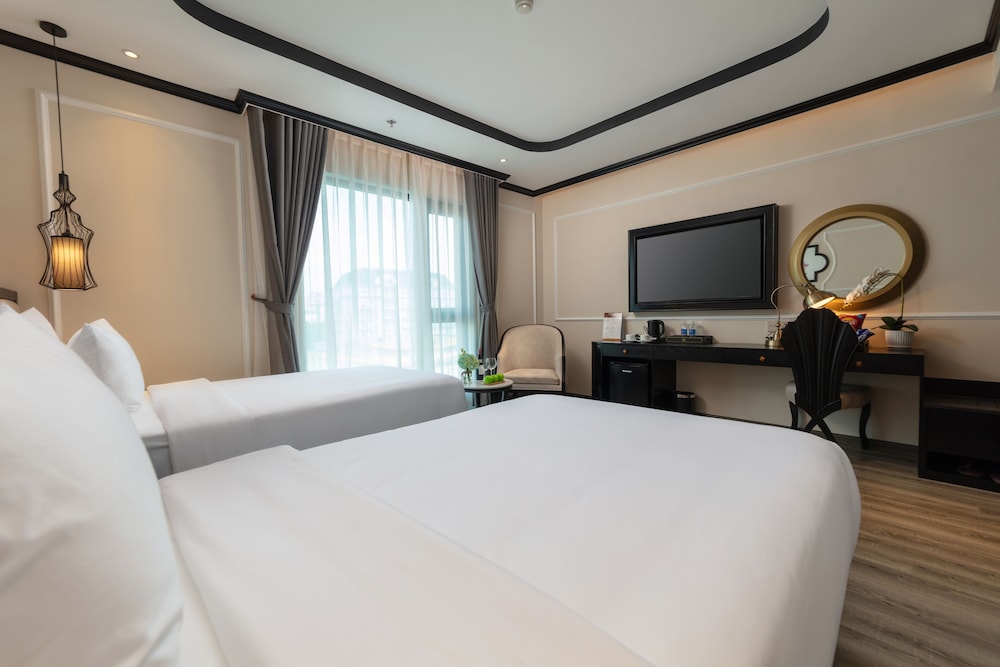 FTE Ba Dinh Hotel 11/48
