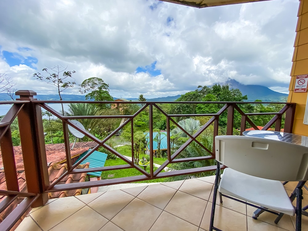 Arenal Tropical Garden 34/50