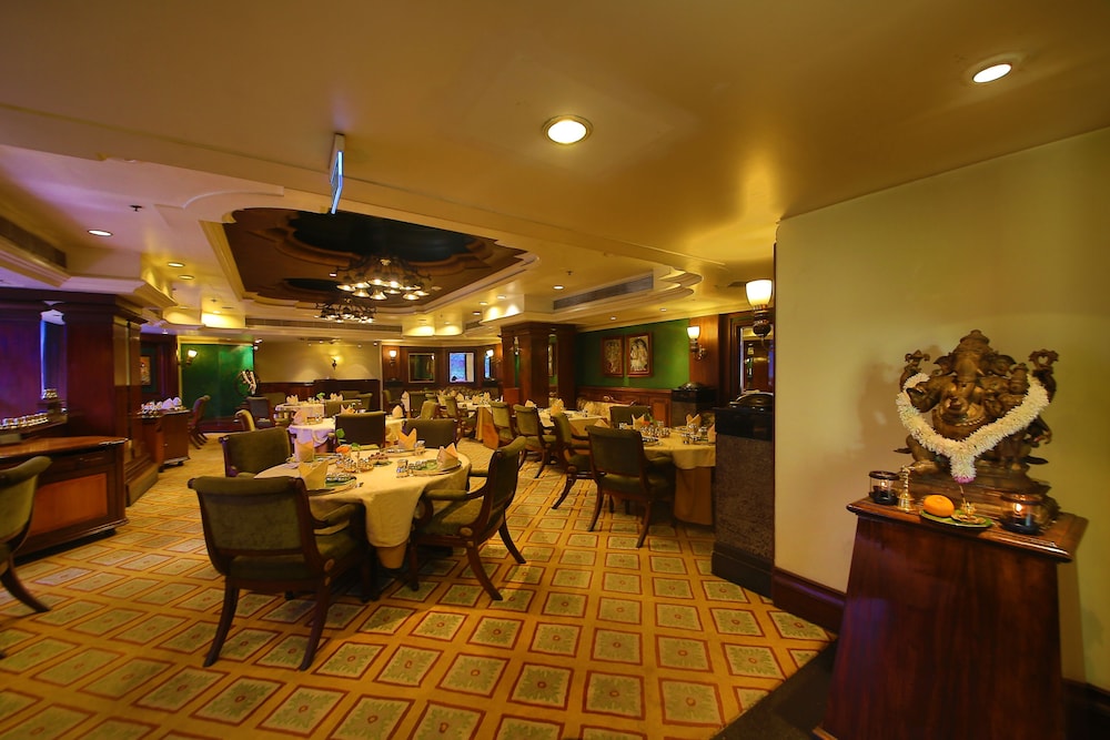 Welcomhotel By Itc Hotels Devee Grand Bay 55/71