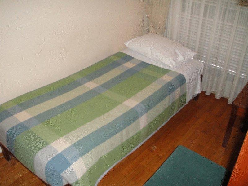 ALEXANDROS 32/44
