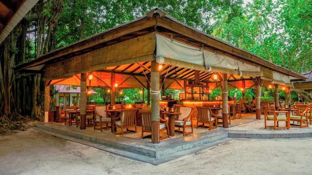 Filitheyo Island Resort 10/151