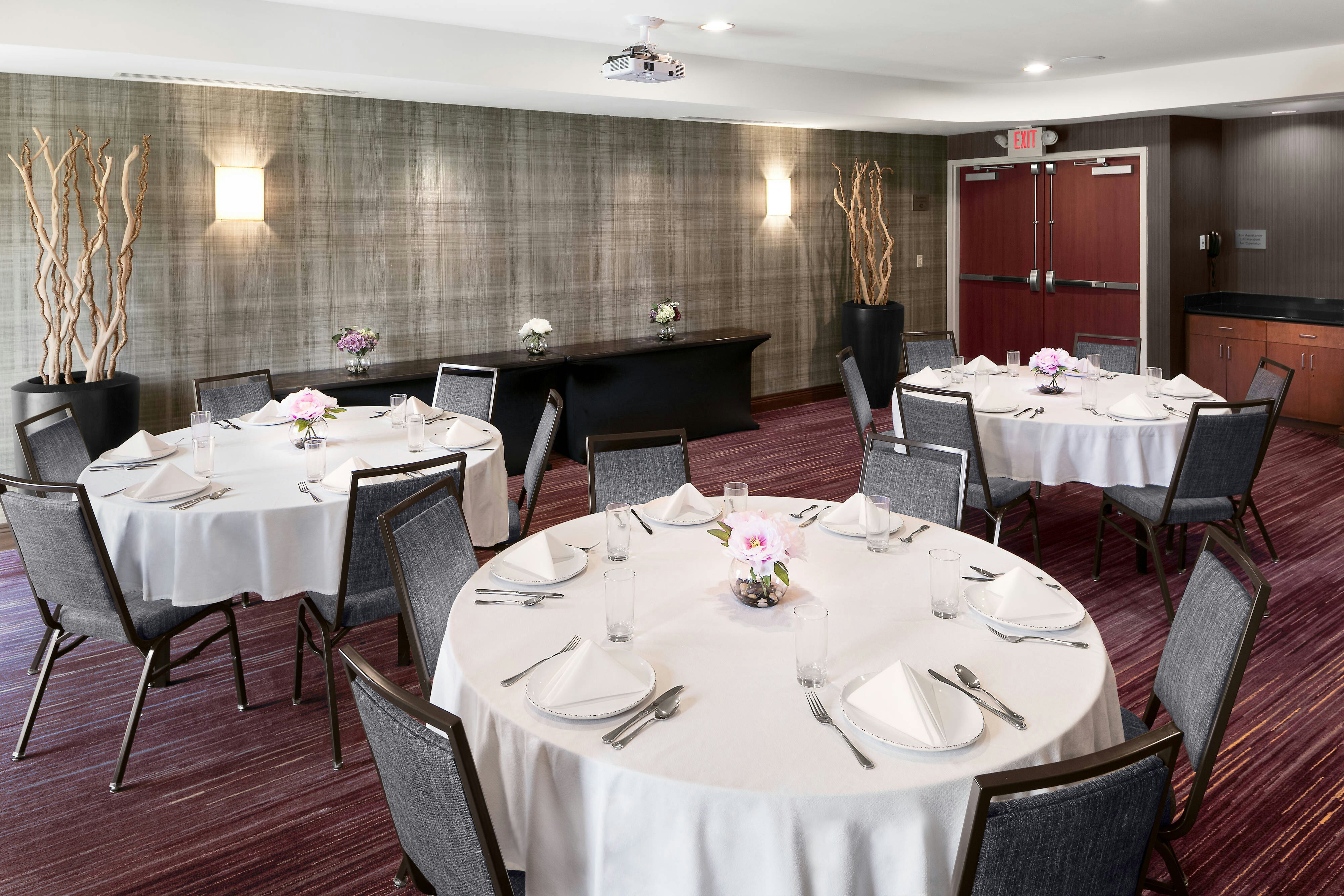 Courtyard by Marriott Bethlehem Lehigh Valley/I-78 10/14