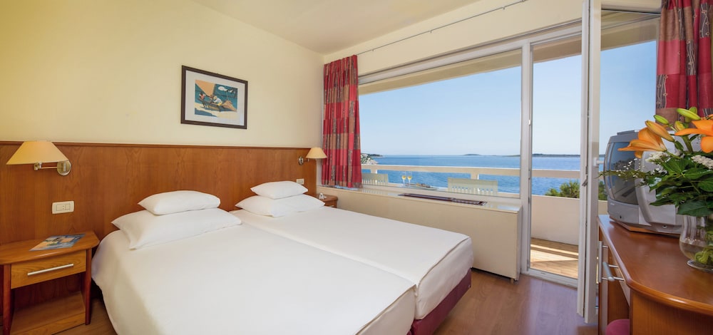 Hotel Zora 14/42