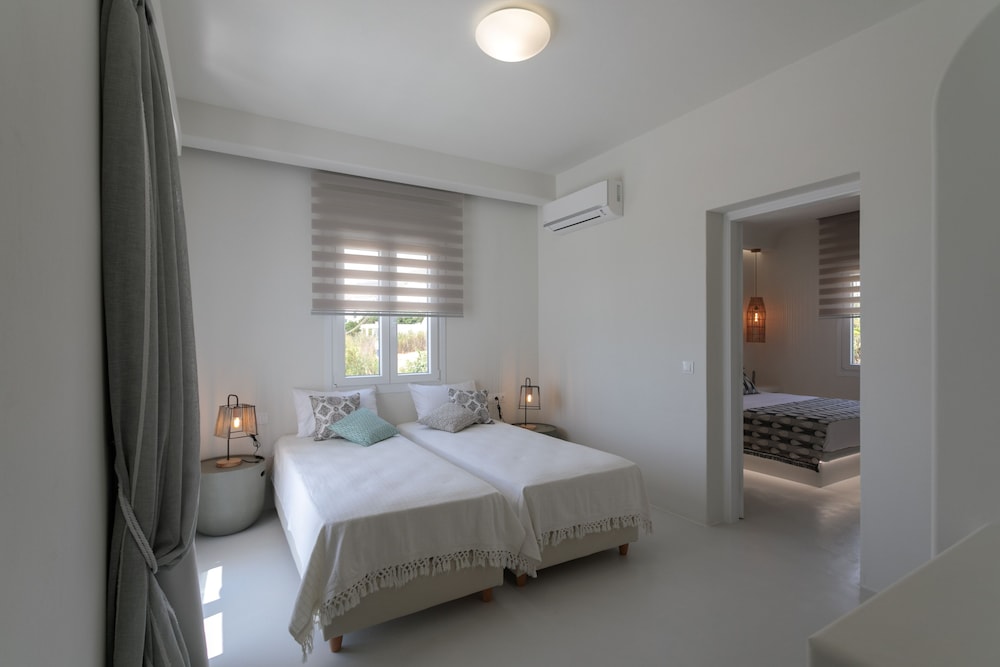Aeolos Luxury Villas And Suites 19/71