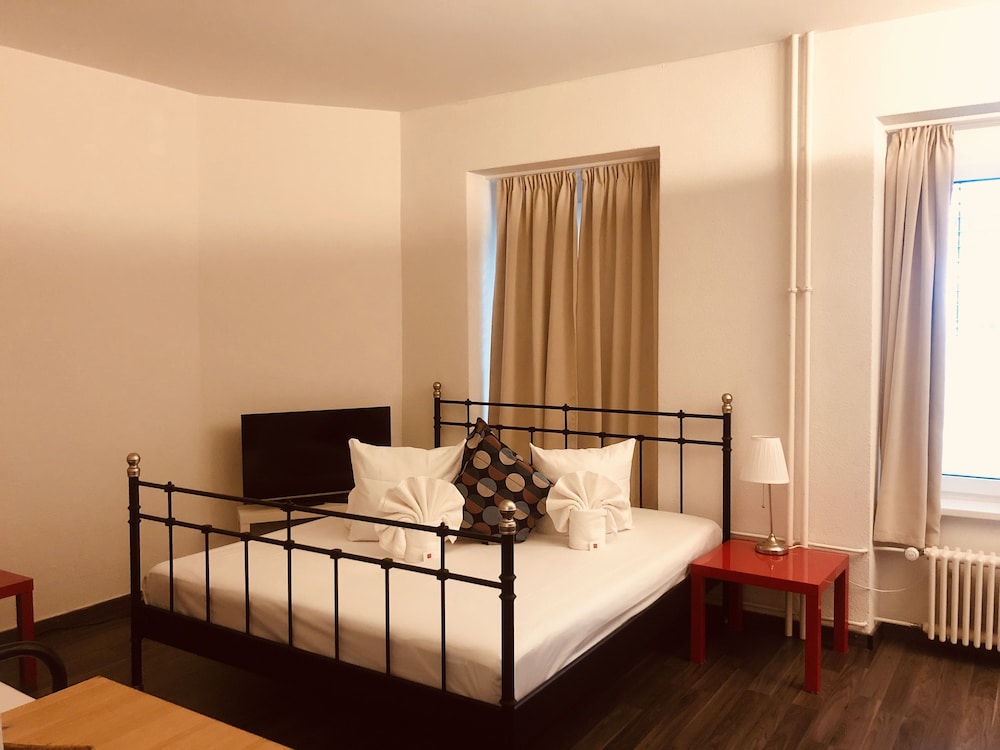 INSIDE FIVE - City Apartments 5/36