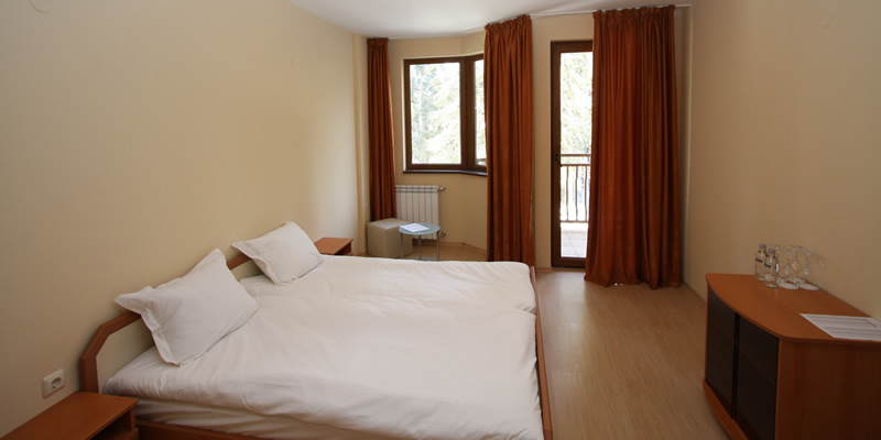 Standard, Double Bed, Iceberg 2/3