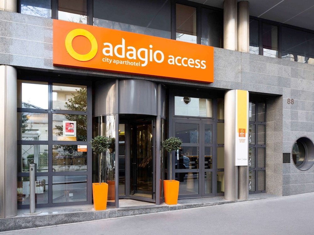 Aparthotel Adagio Access la Defense Leonardo da Vinci 1/71