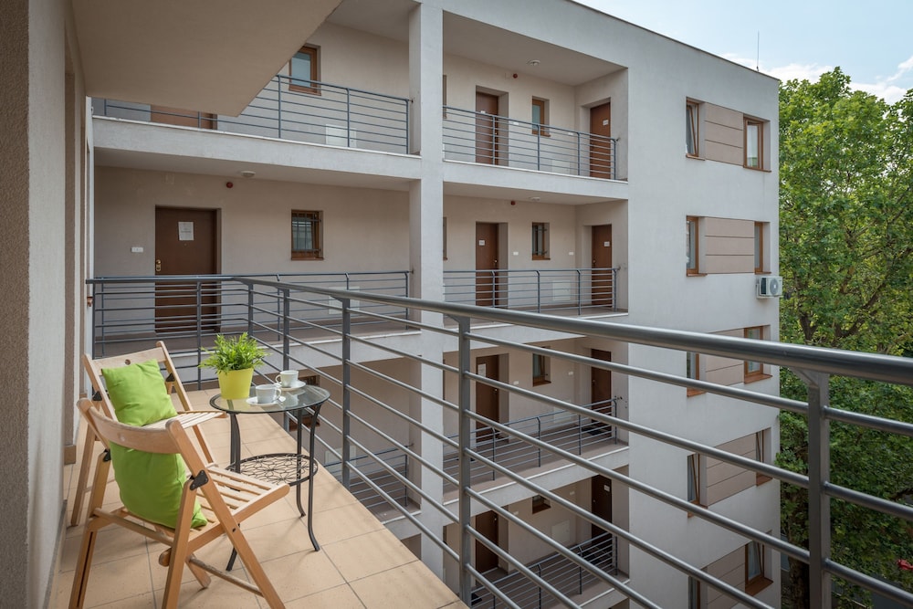 Maple Tree Apartments 5/46