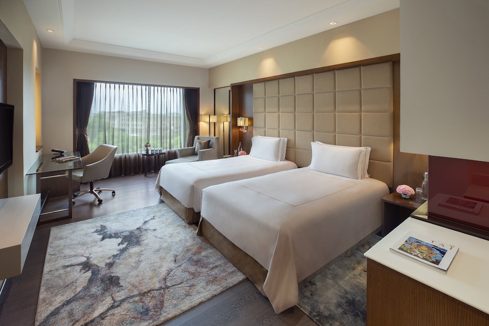 Taj Club, Club, Twin Beds