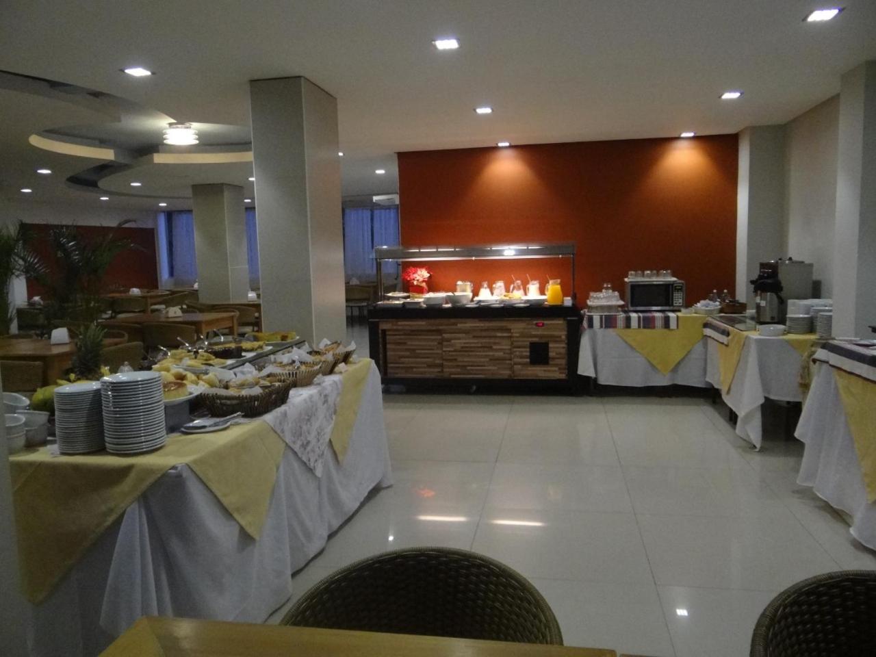 HOTEL EMIRATES 34/52
