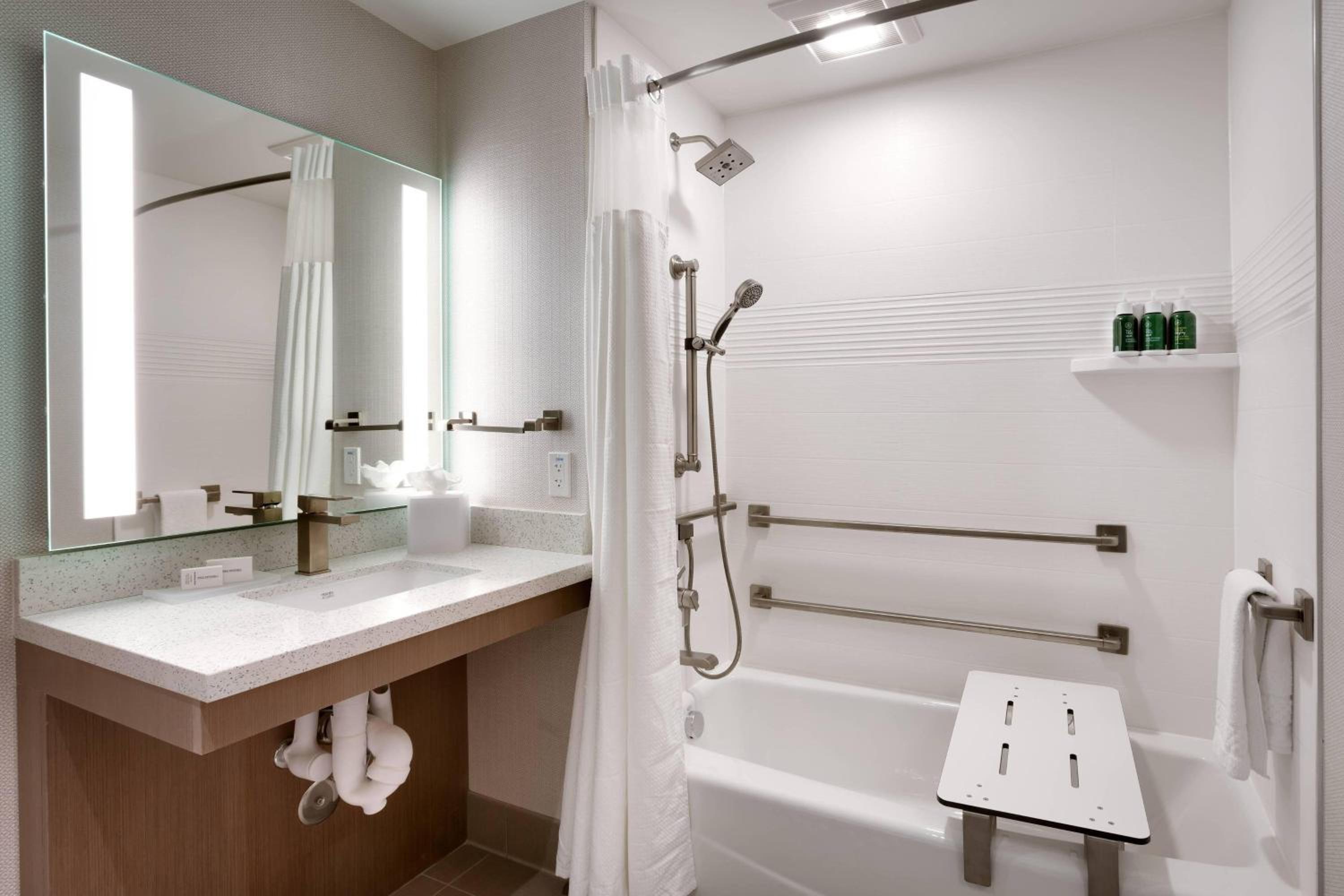 استوديو بسرير كوين مع أريكة لذوي الإعاقة، Towneplace Suites Los Angeles Lax Hawthorne 6/10