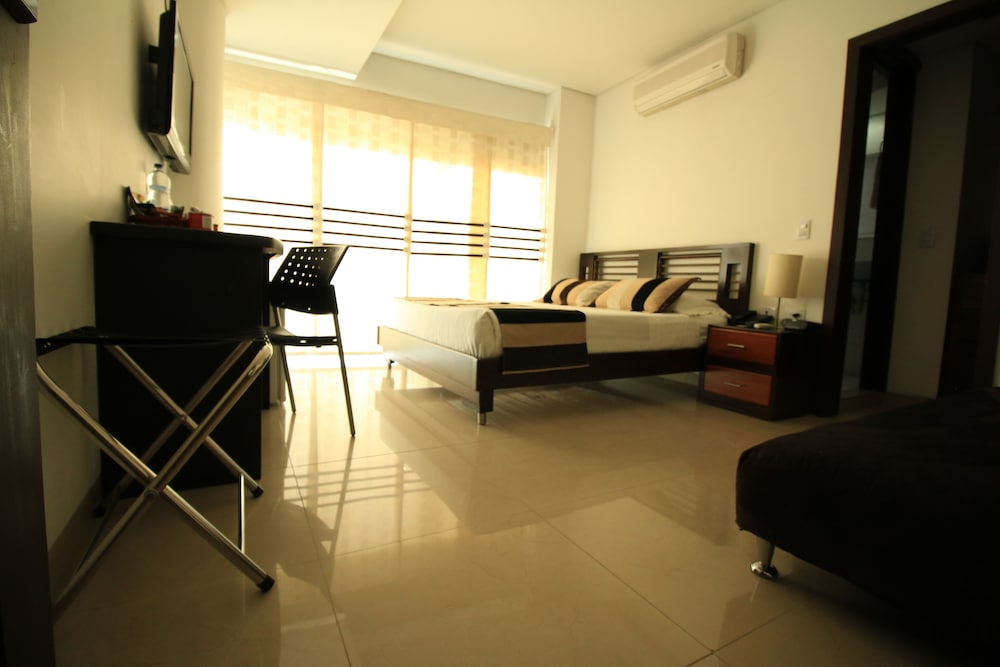 Hotel Toscana Plaza 45/65