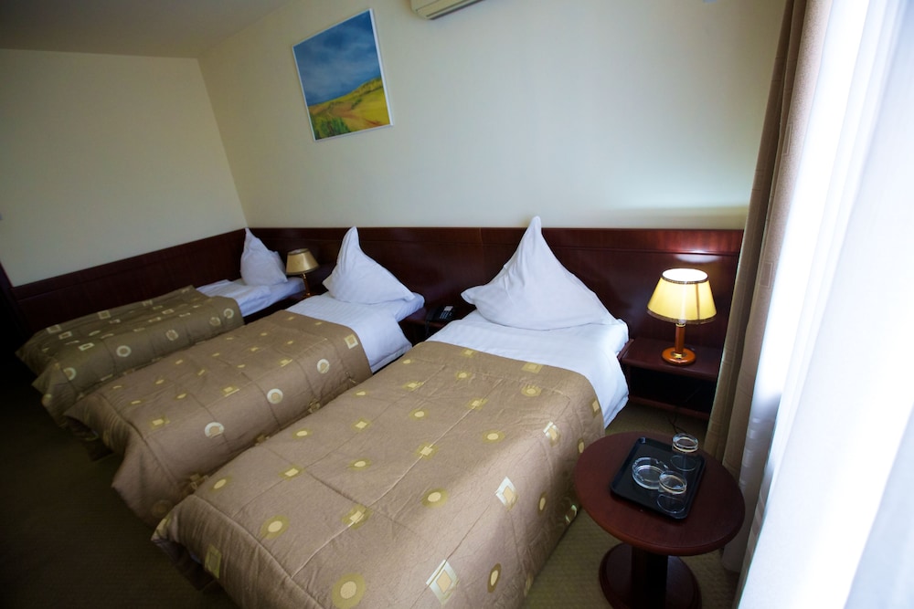 Hotel Delta 3 18/64
