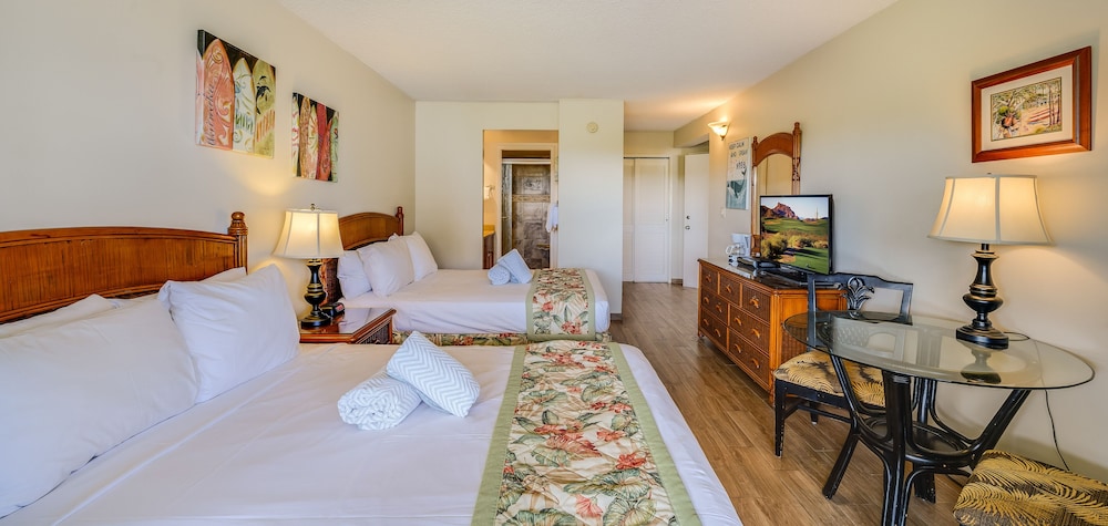Castle Maui Banyan 19/62
