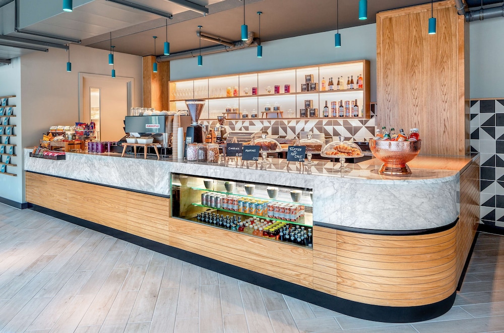 YOTEL Edinburgh, Select by Hilton 12/72