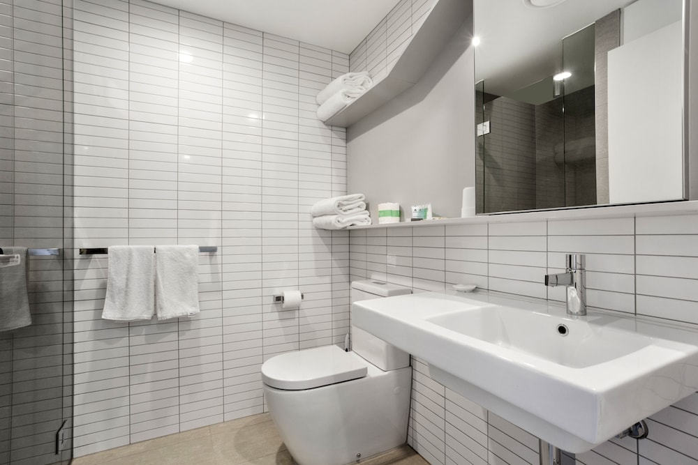 Platinum City Serviced Apartments 27/29