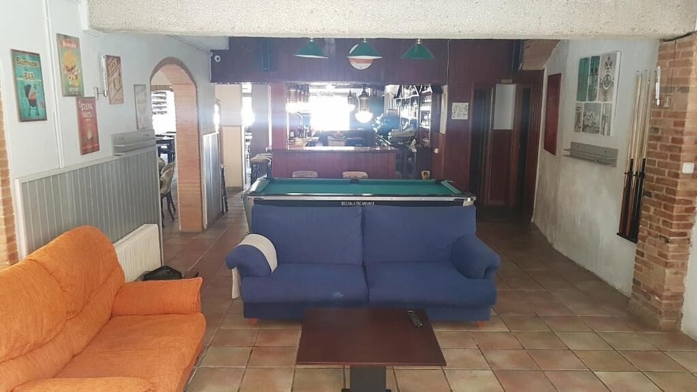 Hostal Isabel 30/37