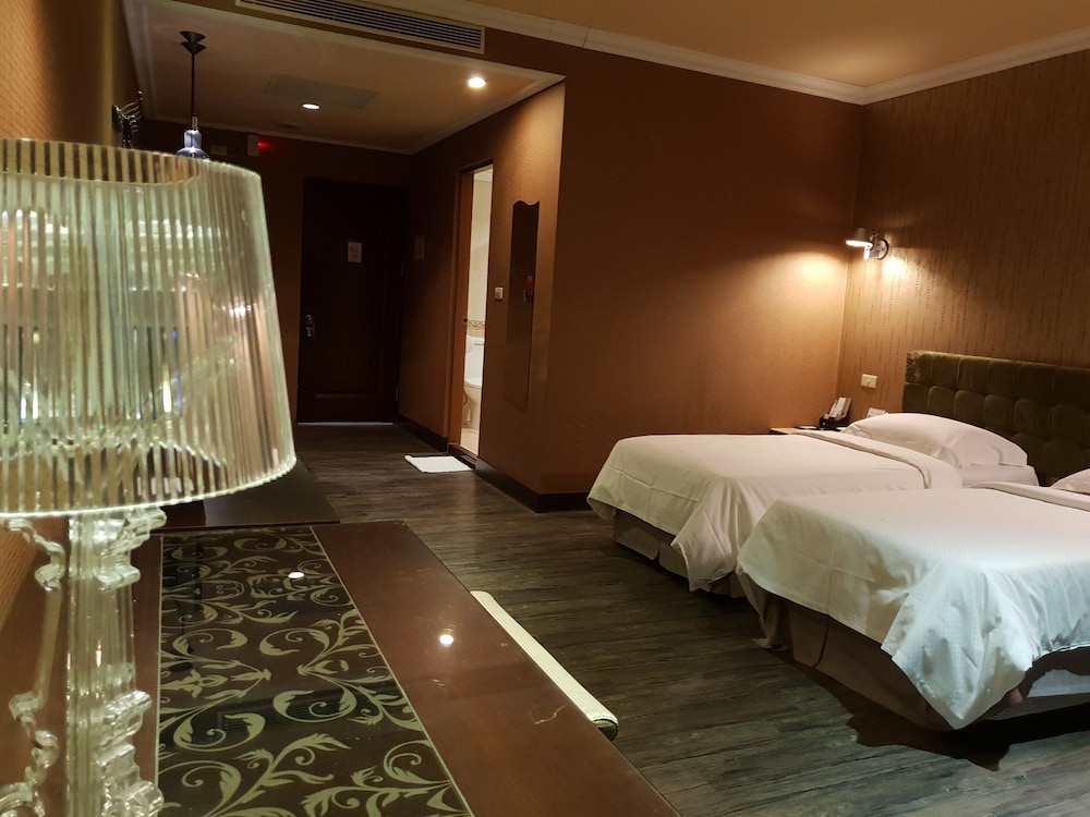 The Riverside Hotel & Motel 15/49