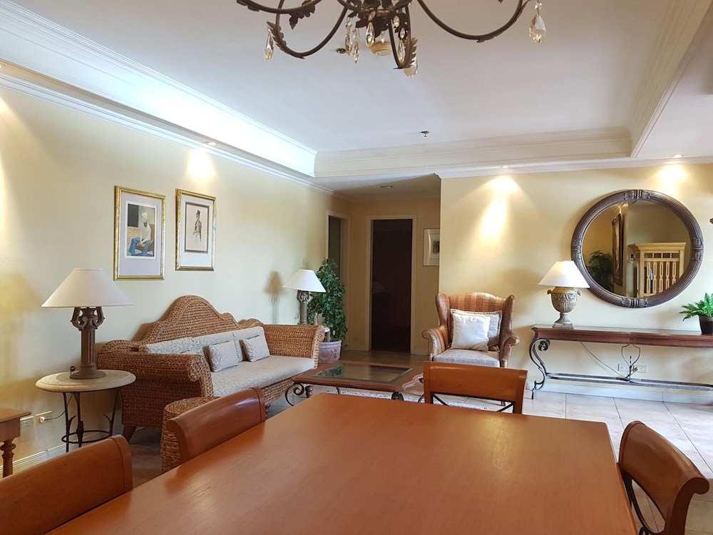 Sophia Suites Residence Hotel 26/45