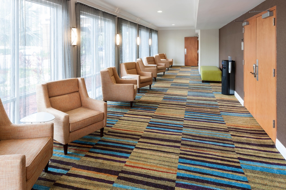 Fairfield Inn Suites Jacksonville Butler Boulevard 28/50