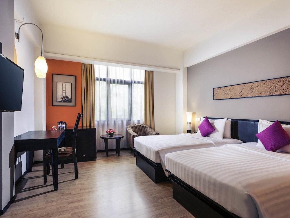 Mercure Surabaya Grand Mirama 35/81
