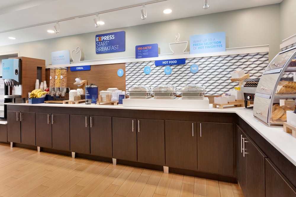 Holiday Inn Express Hartford South Rocky Hill 10/41