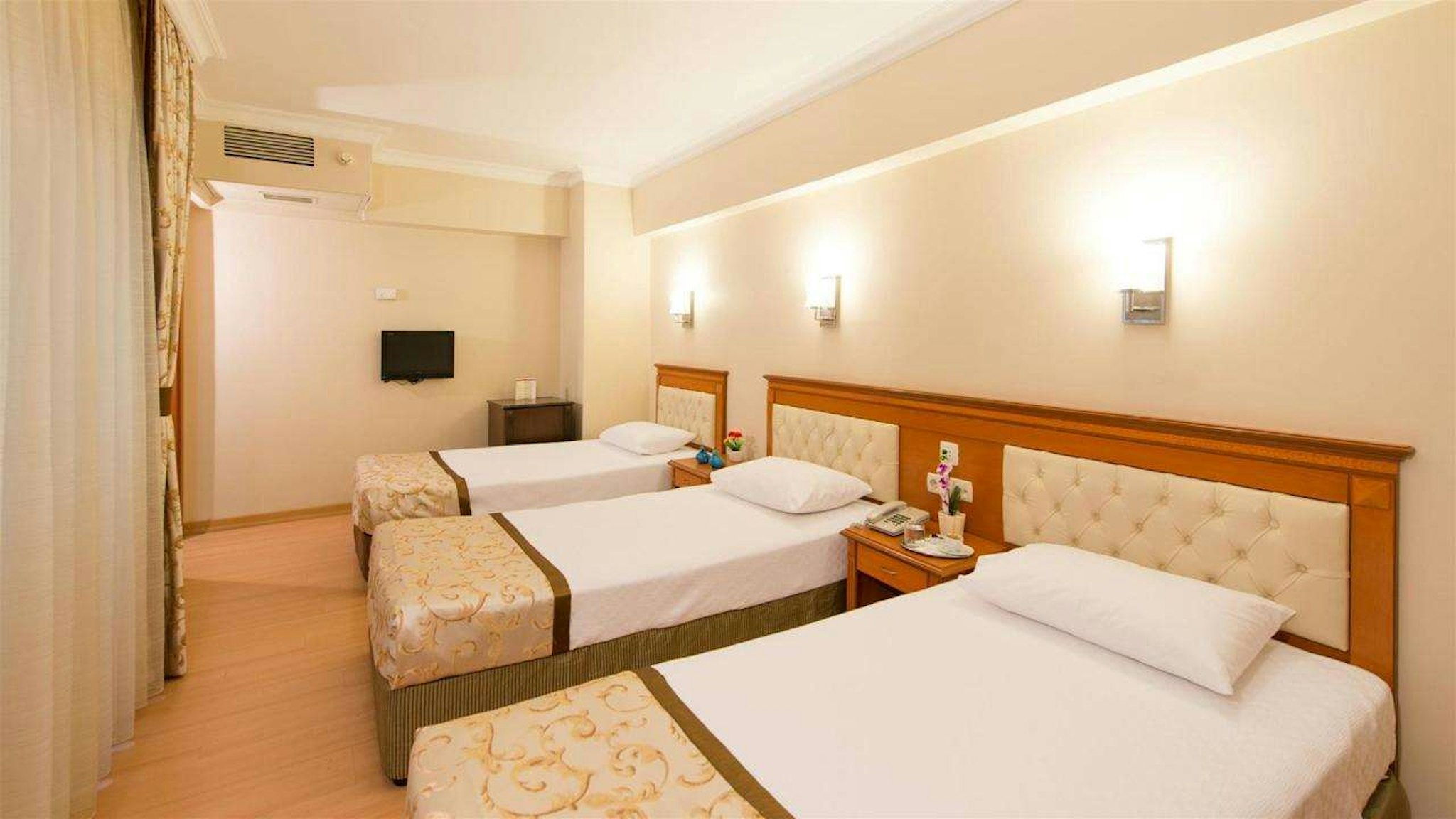 Prestige Hotel Old City 5/28