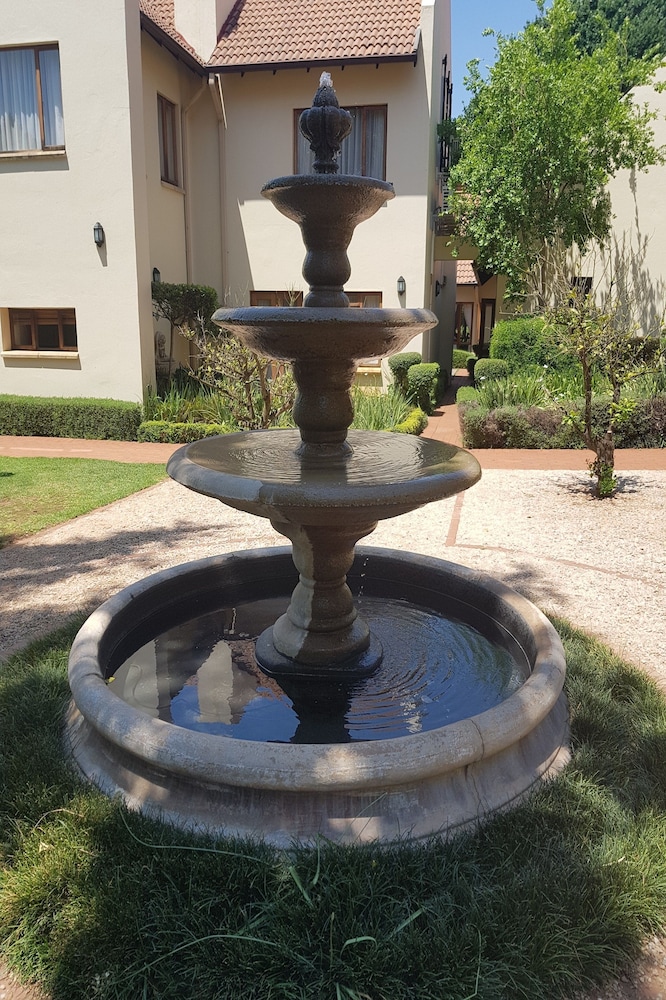 Budmarsh Country Lodge 47/55