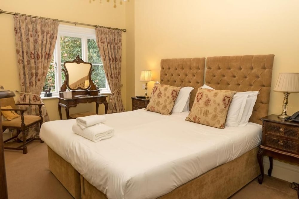 EATON, DOUBLE BED