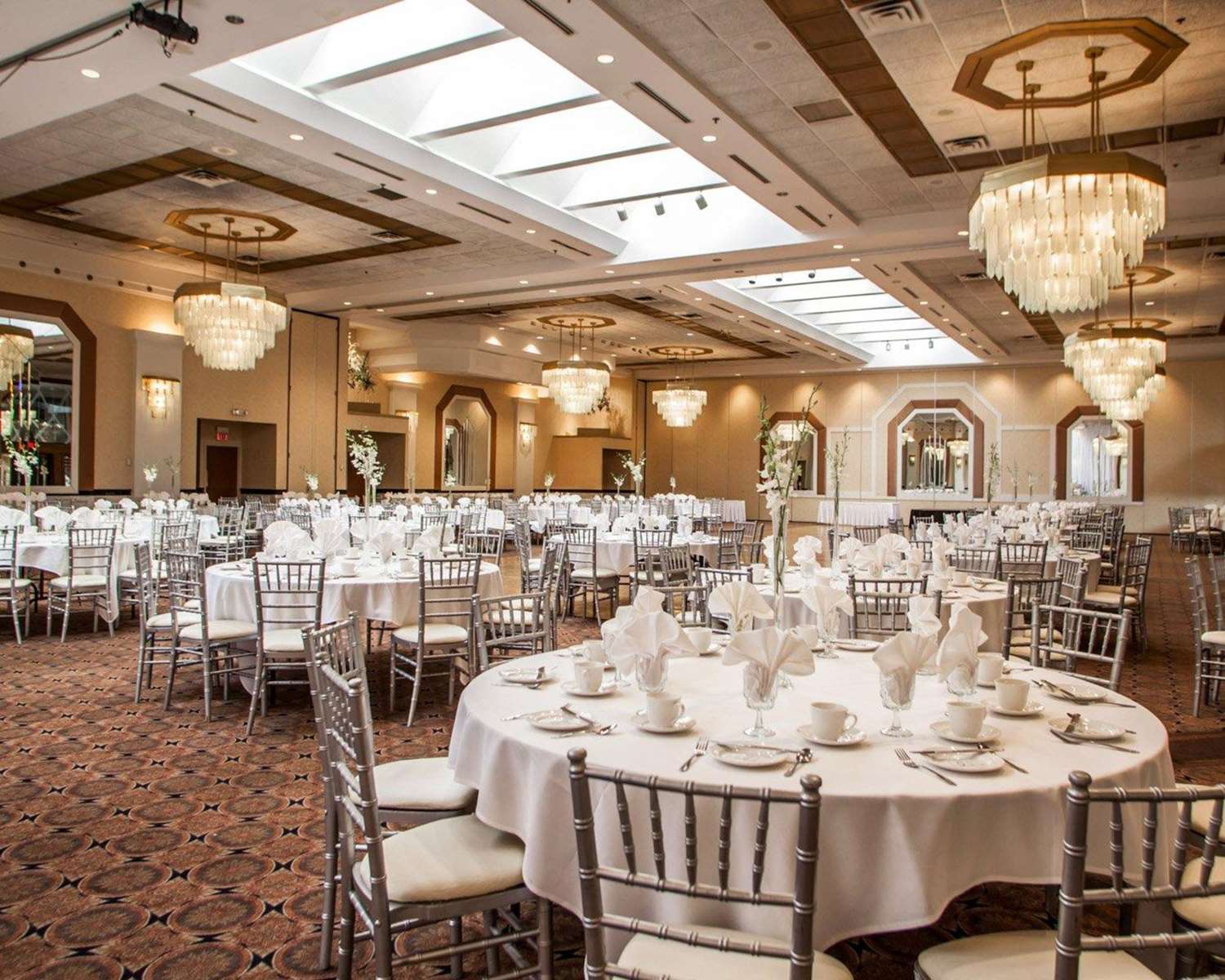 restaurant cafeteria