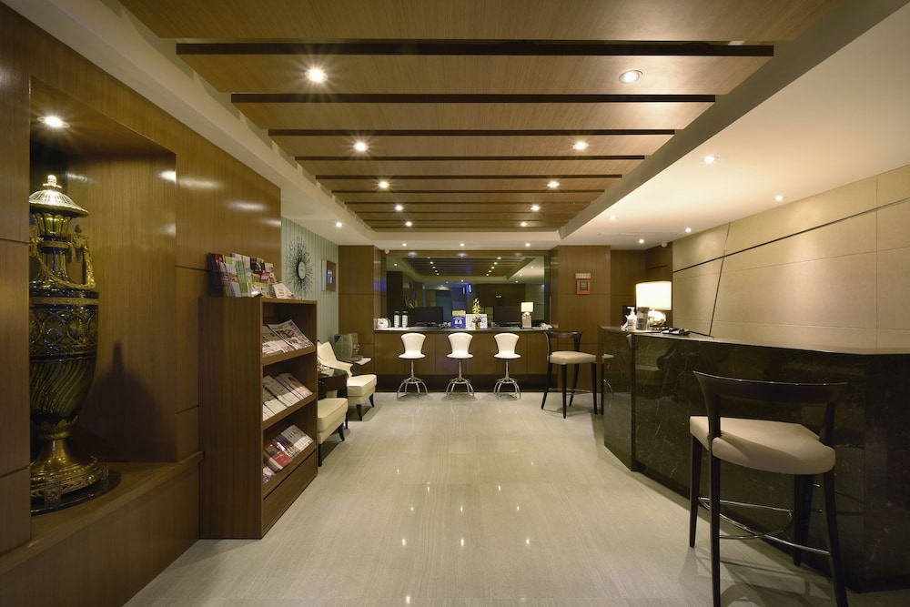 Mai Hotel Nanjing 7/66