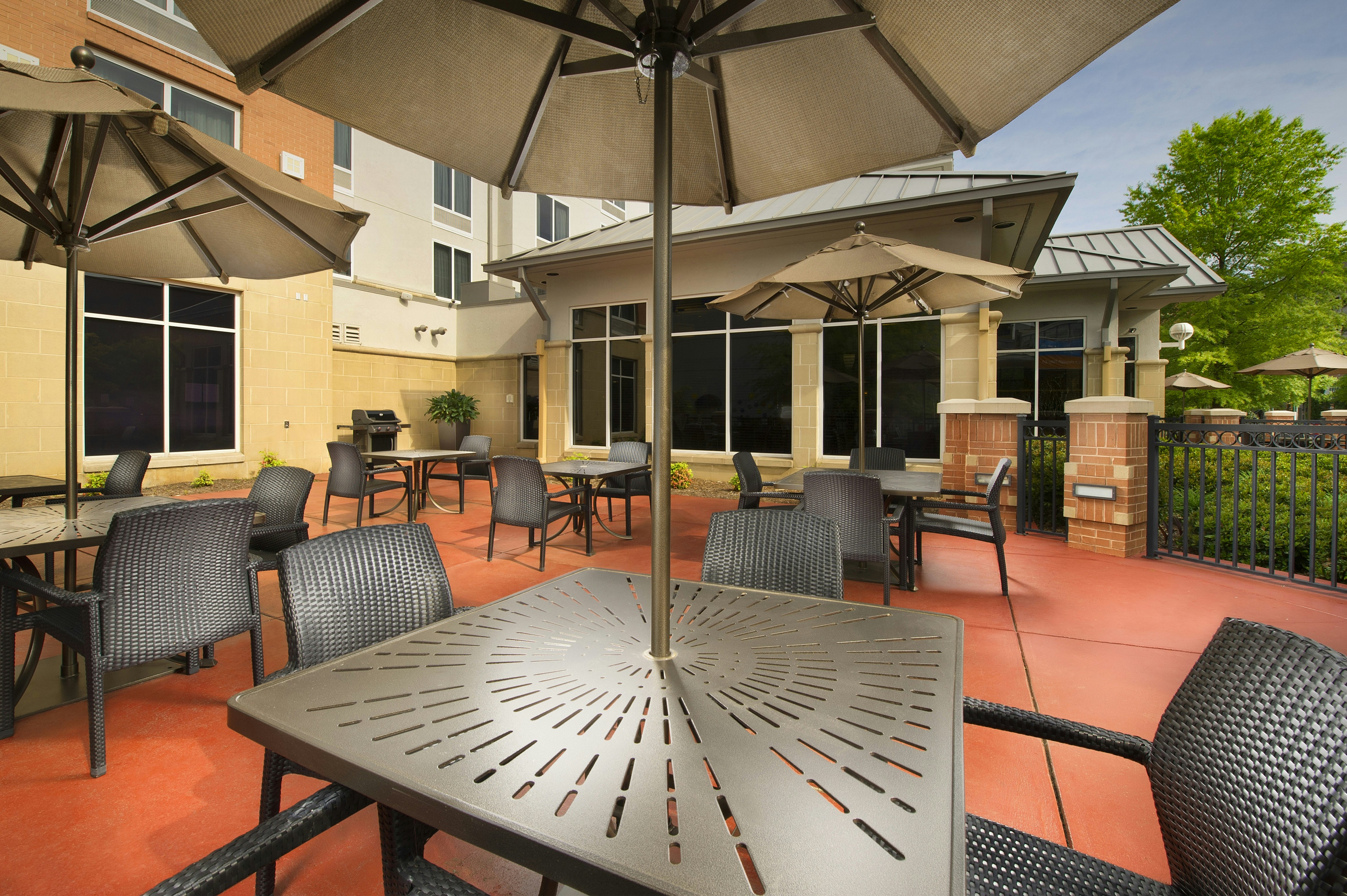 HILTON GARDEN INN CHATTANOOGA DOWNTOWN 19/23
