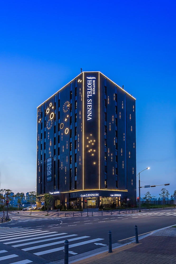 Hotel Sienna 2/44