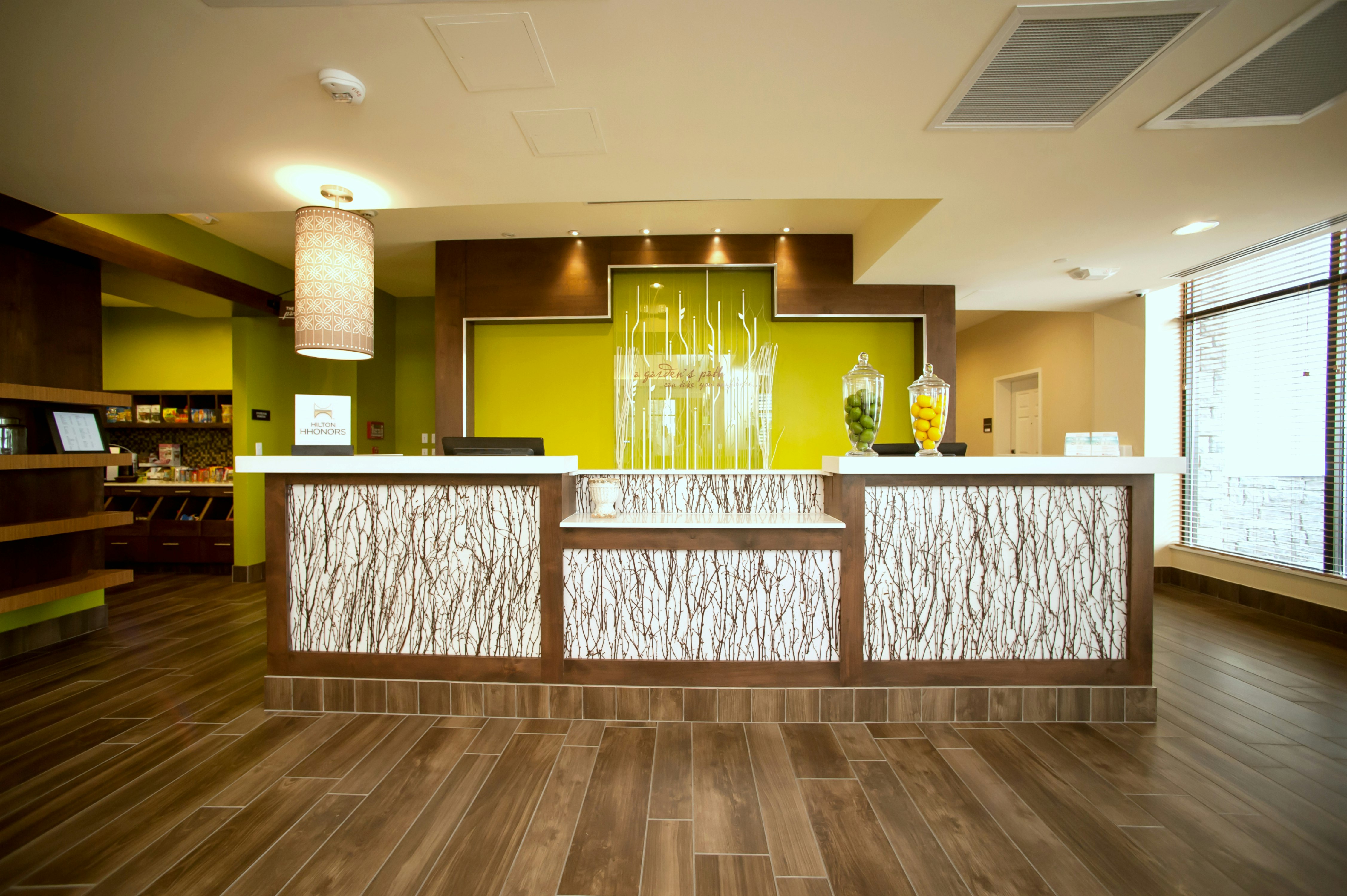 HILTON GARDEN INN SAN ANTONIO-LIVE OAK CONFERENCE CENTER 6/76