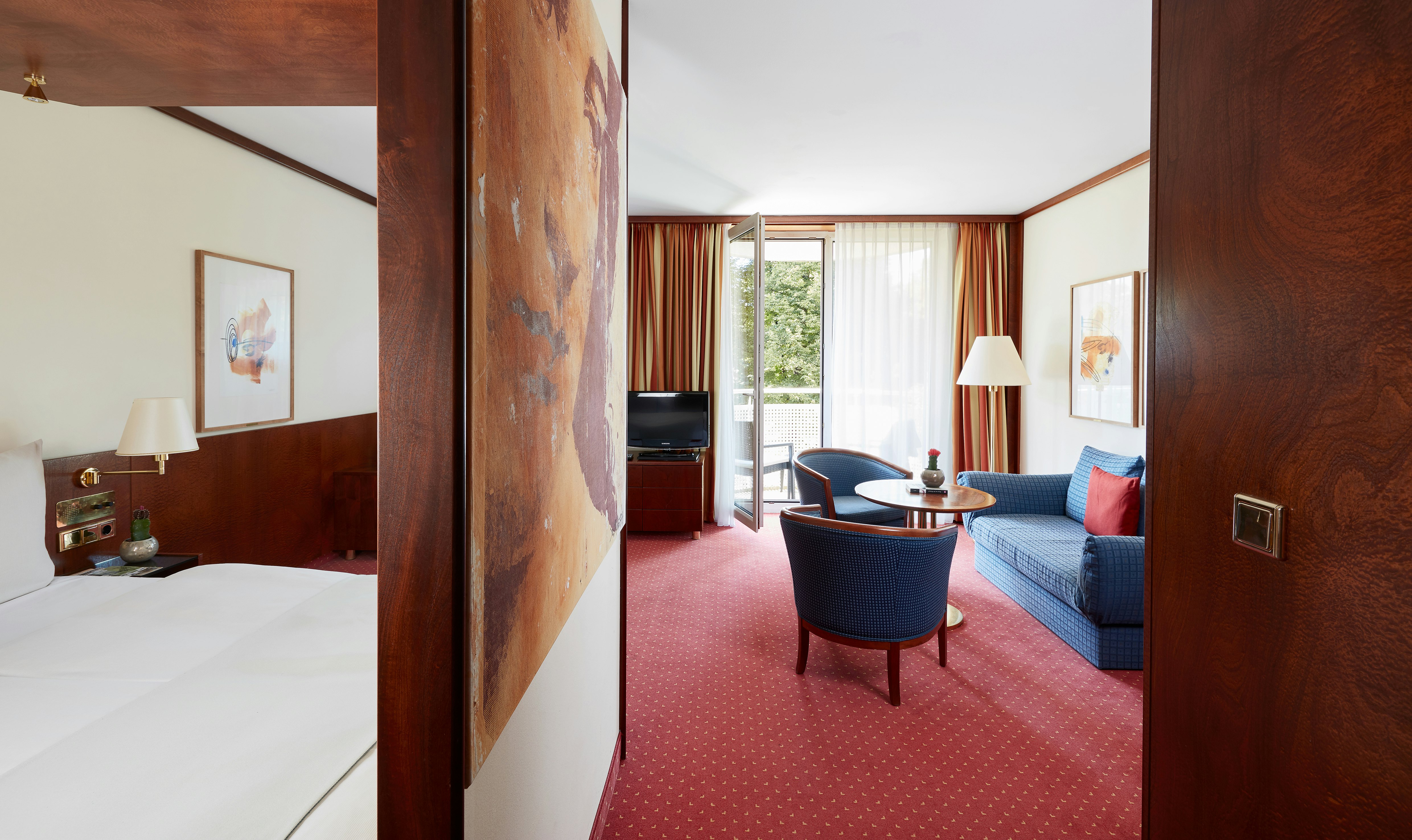 BUSINESS, PLUS, DOUBLE BED