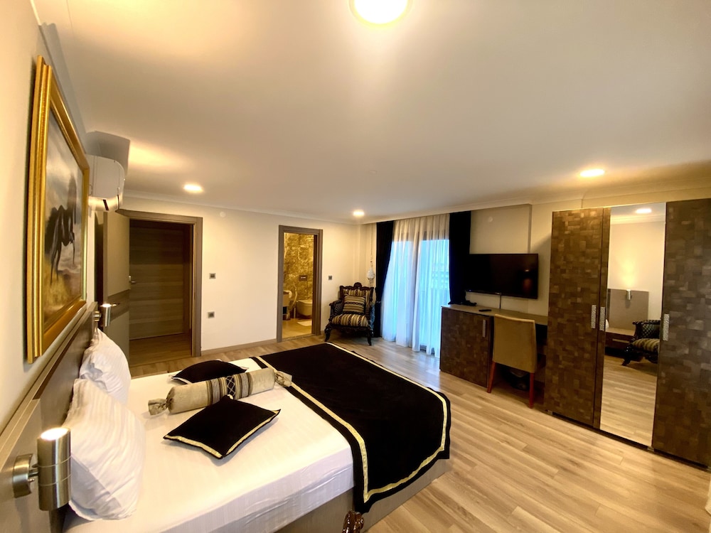 Caykent Suites Deluxe Hotel 16/50