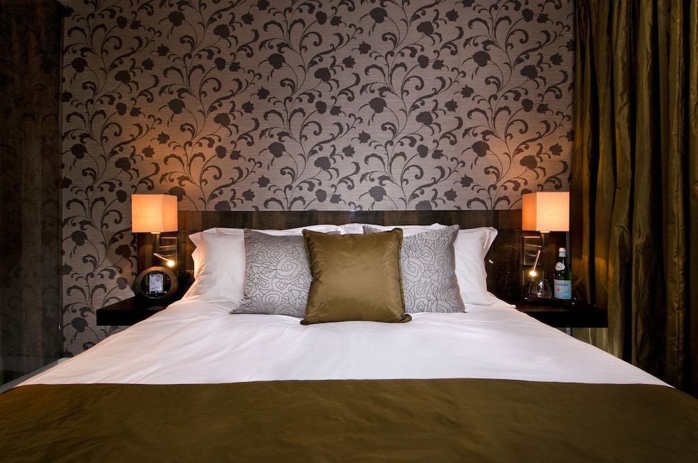 CLASSIC, DOUBLE BED