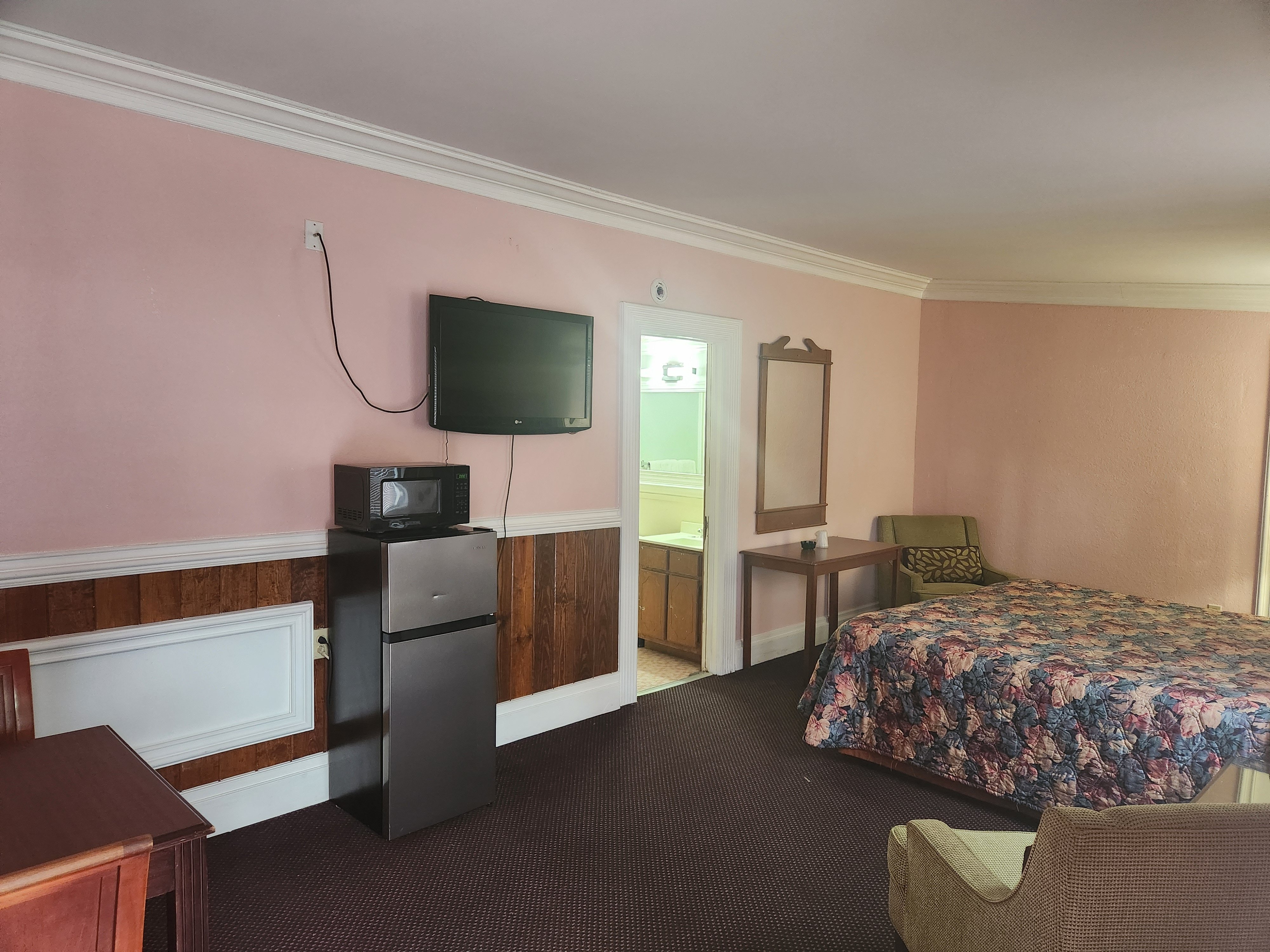 Bama Motel Mobile I-65 & US-90 30/48