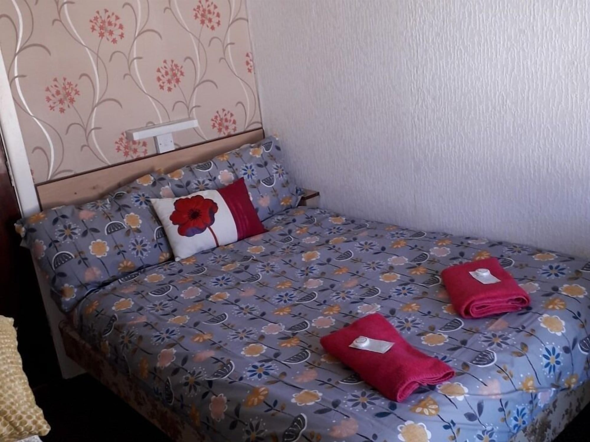 STANDARD, DOUBLE BED