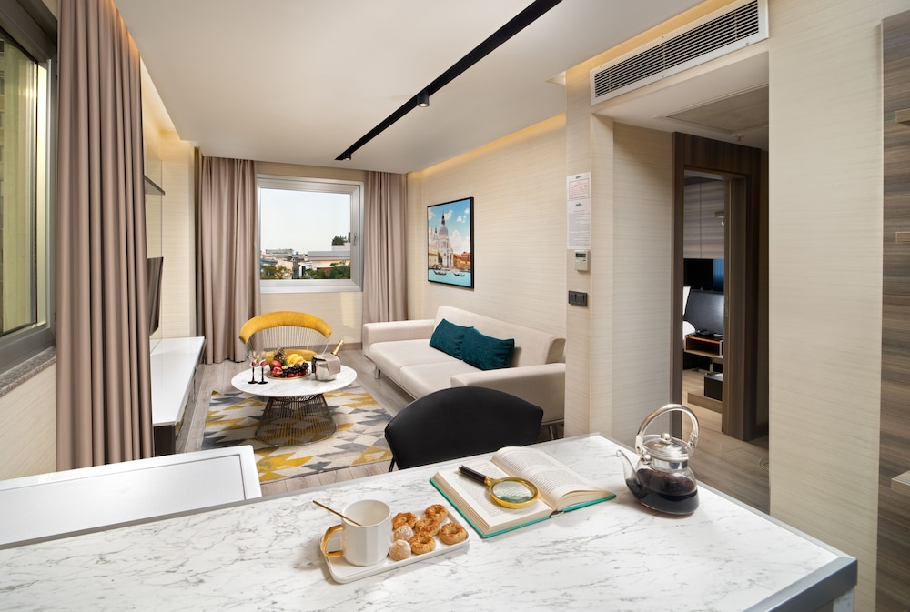 Nish Palace Exclusive Suites 43/48