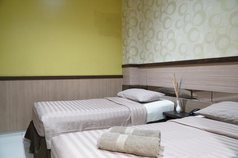 PARIS DAY HOTEL 8/11