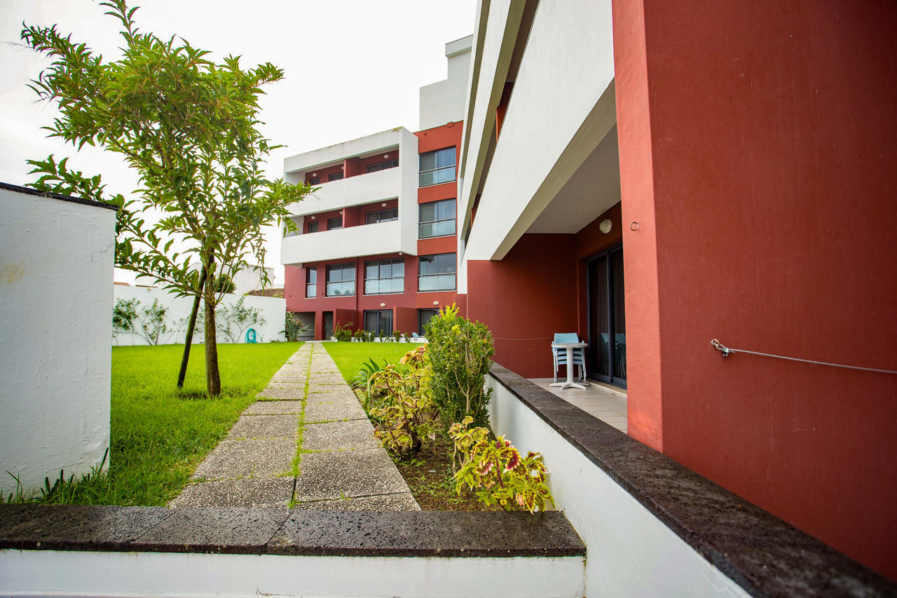 Antillia Hotel 122/127