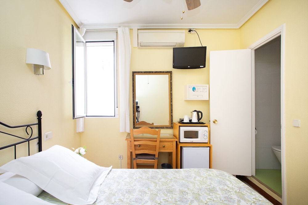 Hostal Los Alpes 5/61