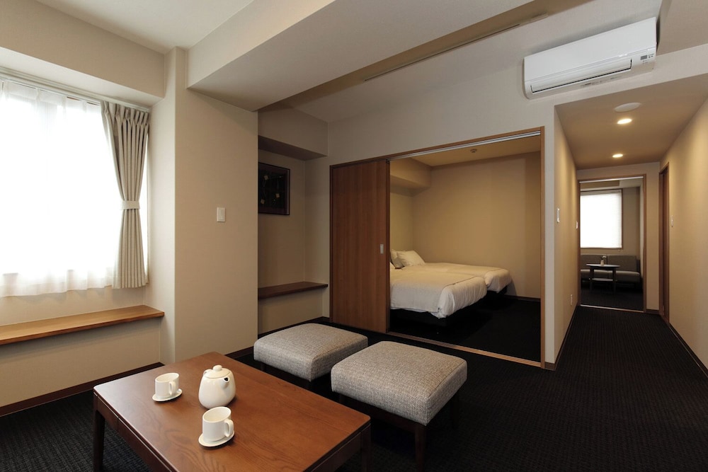 جناح بريميوم بسرير كوين وسرير فردي بجاكوزي، Randor Residential Hotel Kyoto Suites 8/8