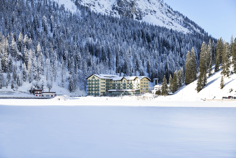 GRAND HOTEL MISURINA 1/87